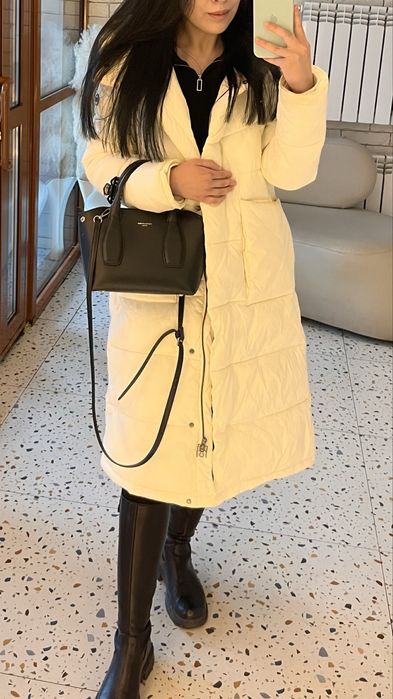 Продам белый пуховик