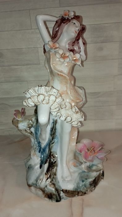 bibelouri din portelan