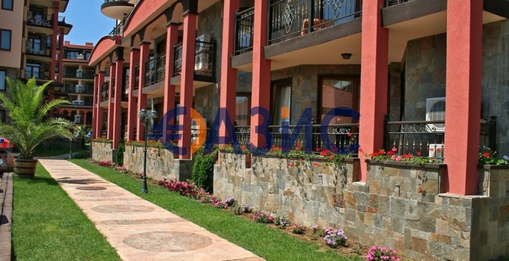 Продава се Двустаен апартамент в Царево - 69 кв.м за 608 €/кв.м - Снимка #8