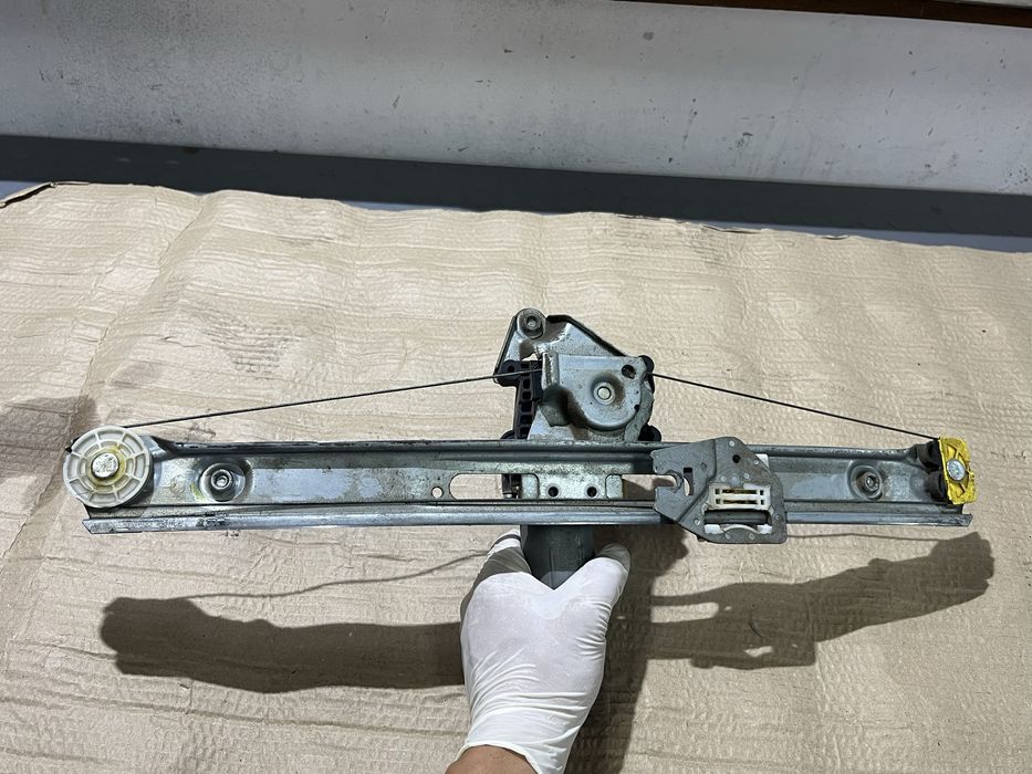 Задните ел.машинки на стъклата за BMW E46 (седан и комби)