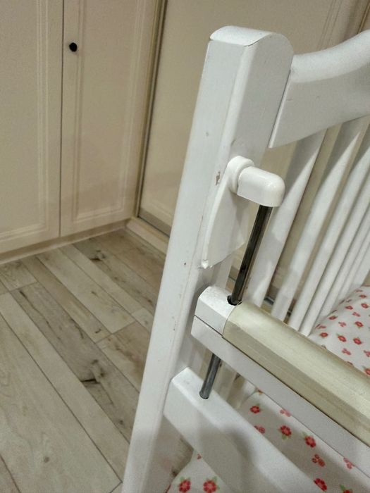 Детская кроватка-манеж