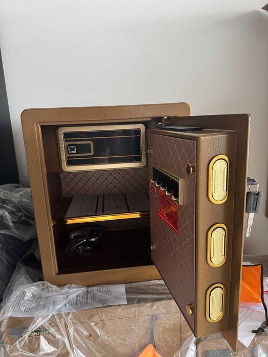 Smart seyf – WiFi сейф с отпечатком пальца, пароль+ключ, сигнализация