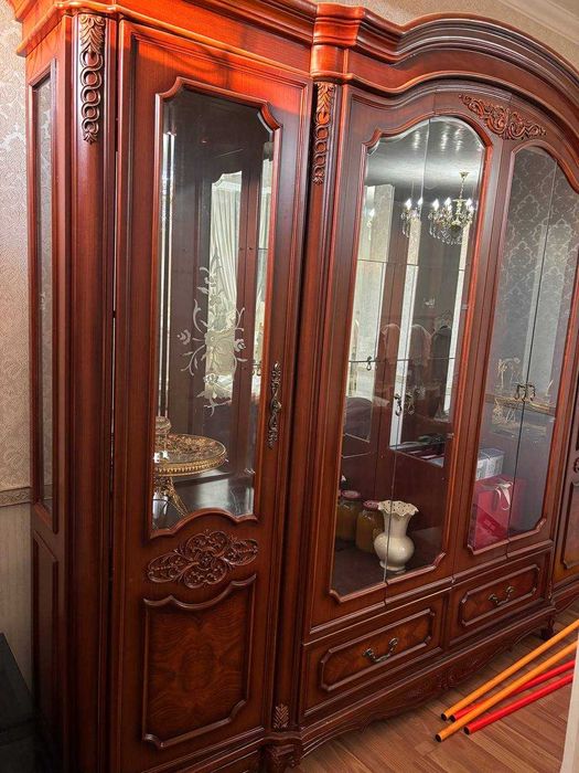 Стенка для посуды