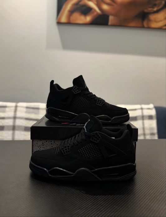 Adidasi “Jordan 4 Black Cat” (Sigilat)