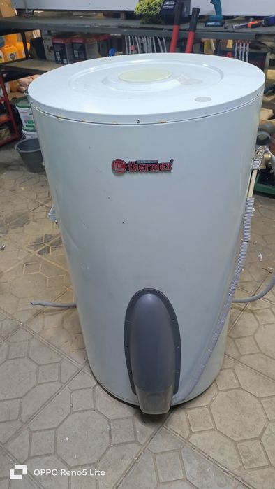 Бойлер почти новый