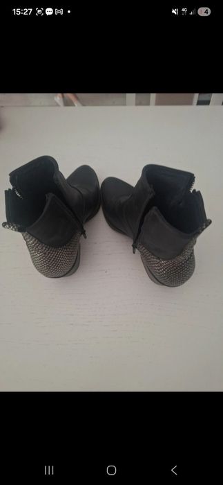 Ghete cu fermoar pe o parte Dama..