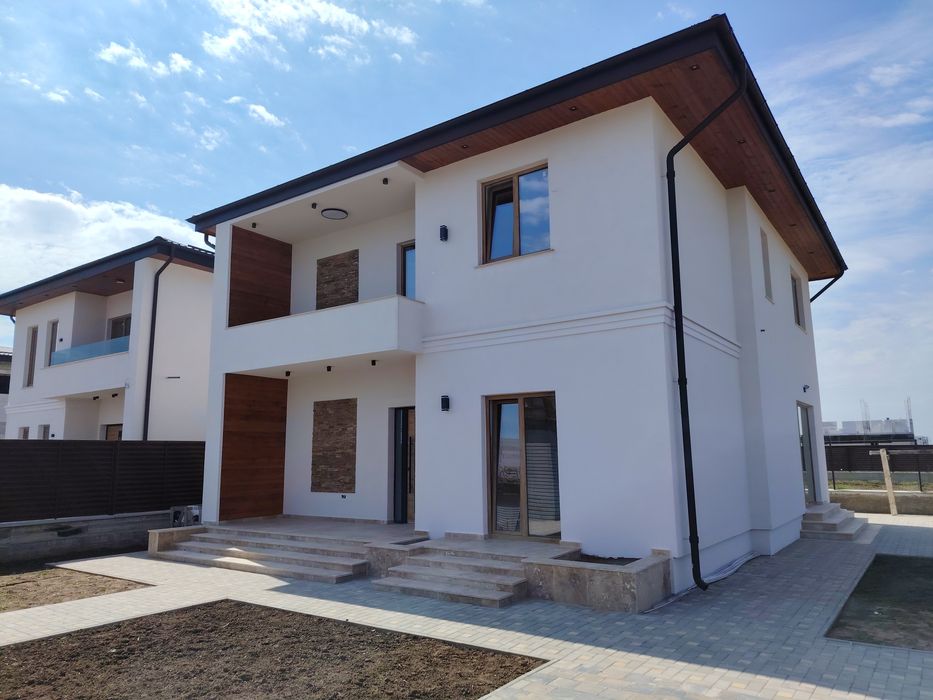 Vila Dobroiesti 5camere, 3 bai, cartier rezidențial, strada ASFALTATA