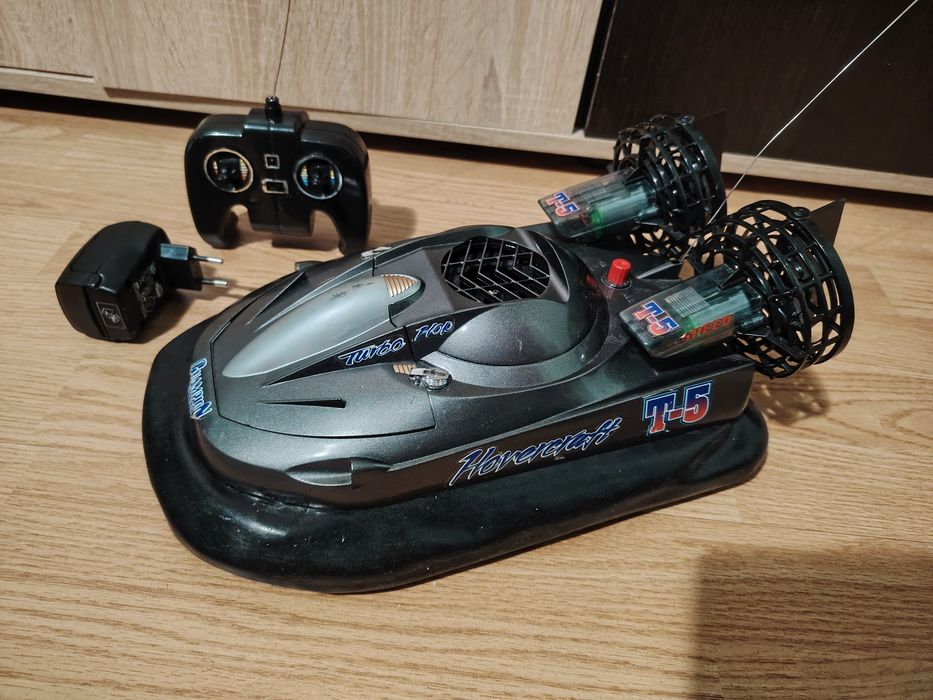 Hovercraft cu telecomanda