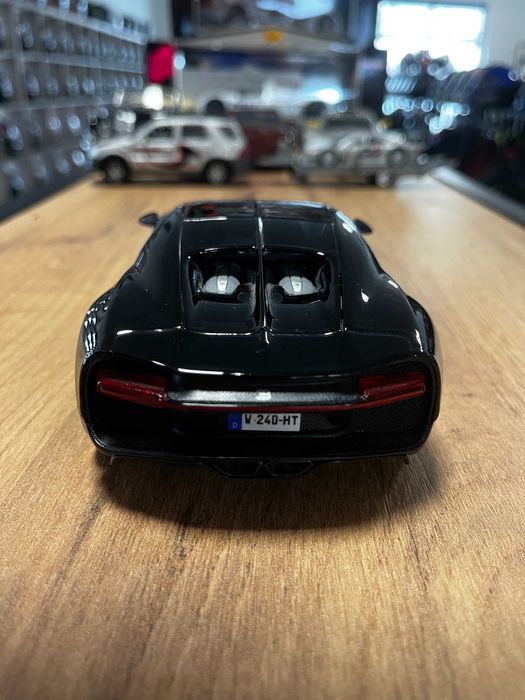 Колекционерски модел  BUGATTI CHIRON SUPER SPORT  1:24 мащаб