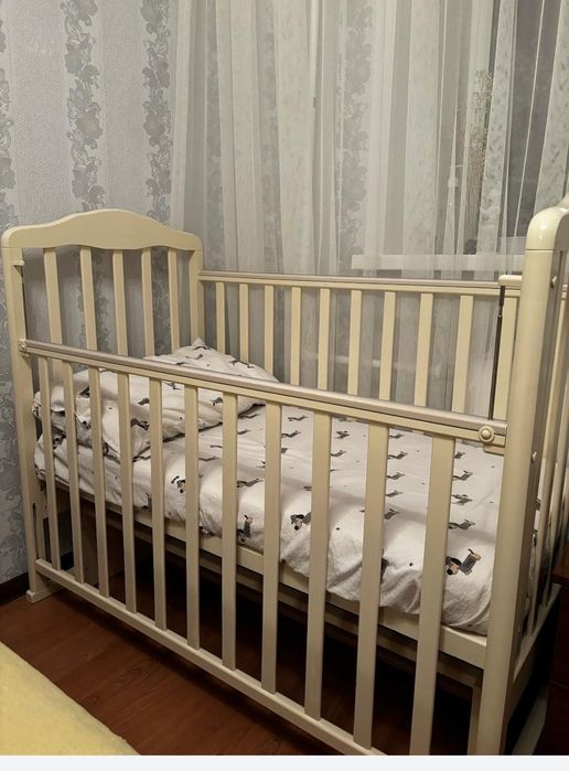 Продам детскую кроватку.