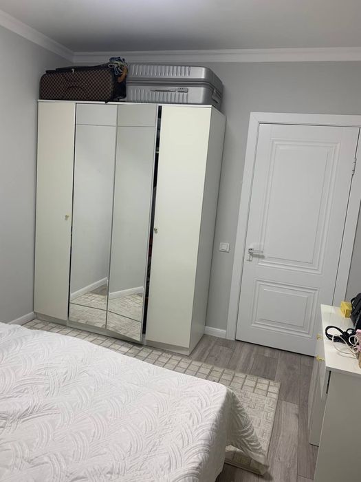 Сдается срчно квартира на метро новза