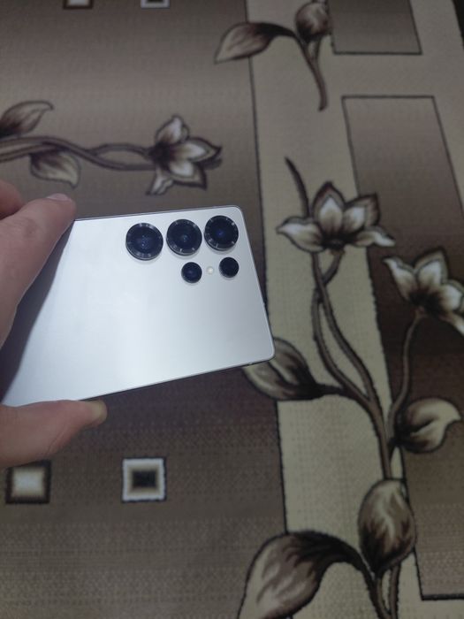 Продам Samsung Galaxy S25 Ultra