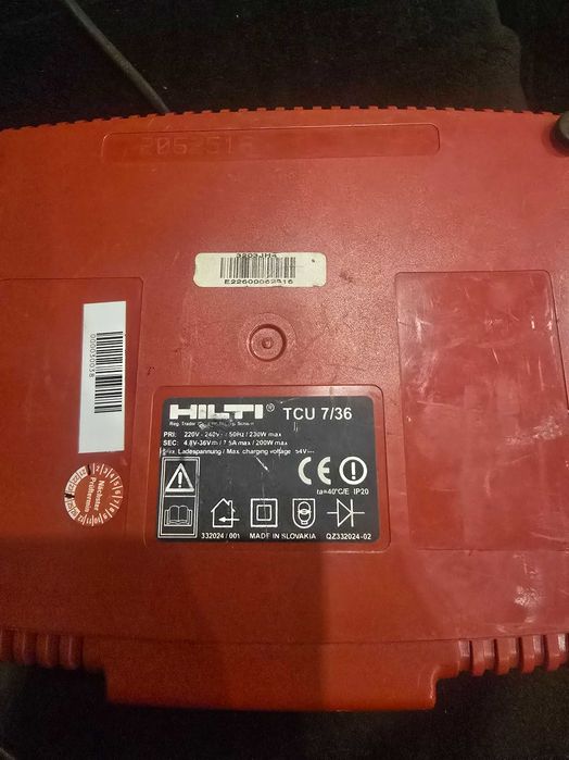 Зарядно за HILTI
