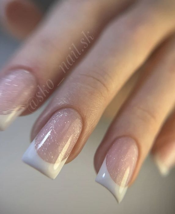 МАНИКЮР 5000тг(сокол)