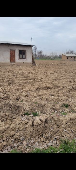 Уй Йер срочна сотилади