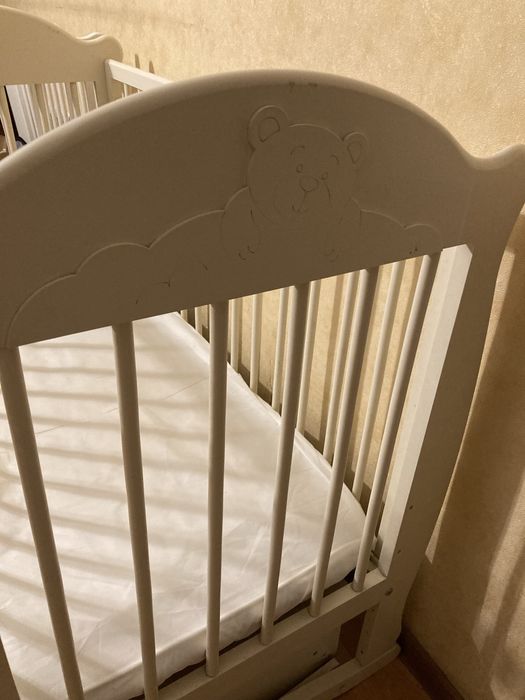 Продам детскую кроватку