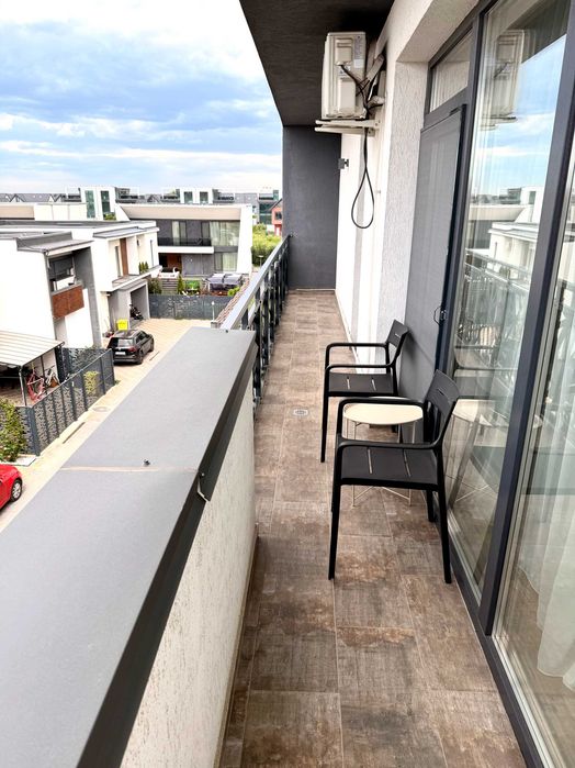 Apartament 3 camere 90 mp cu 2 tersae LUX in Pipera, loc de parcare privat
