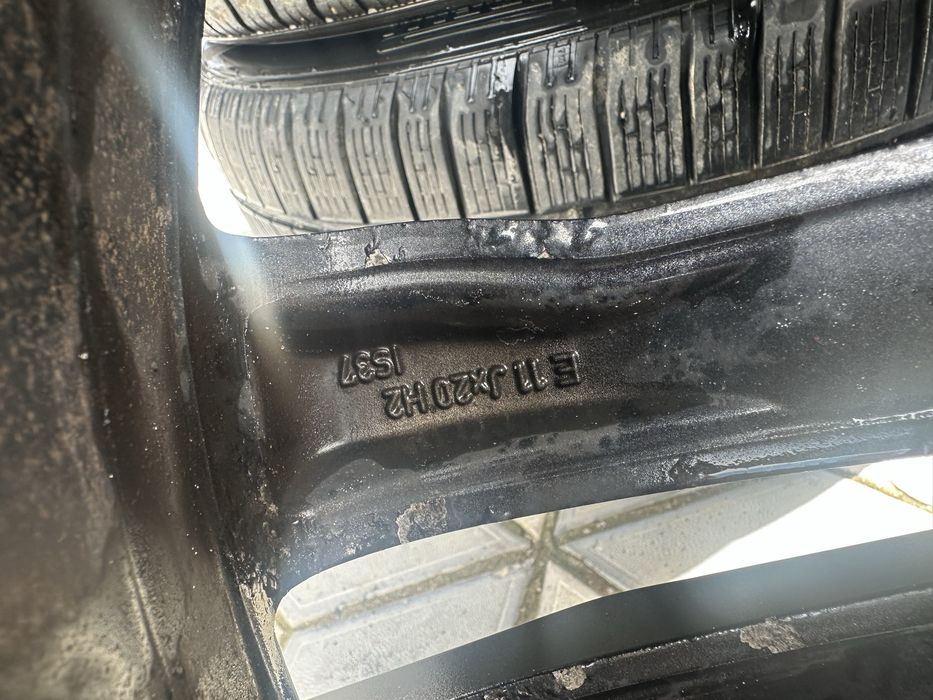 Jante aliaj BMW in doua latimi R20 + cauciucuri in stare buna 10j / 11 j x 20