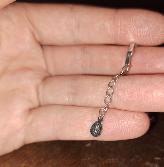 Дамска сребърна гривна