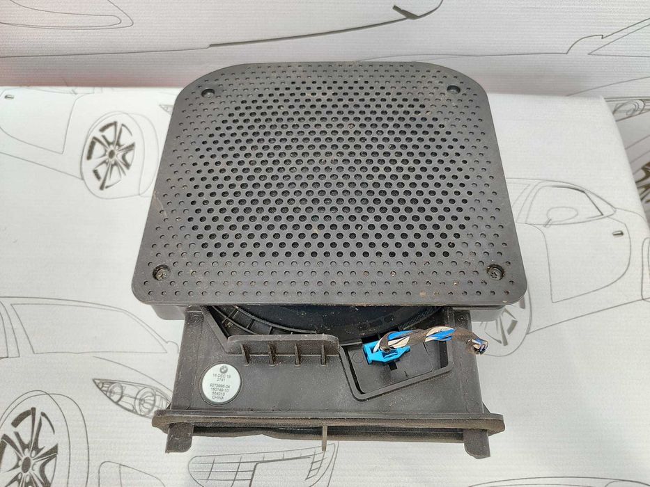 Subwoofer Sub Scaun Stanga / Dreapta BMW Seria 1 (F40) Hatchback 2019–2024 / Cod OEM 9275996 (5D2)
