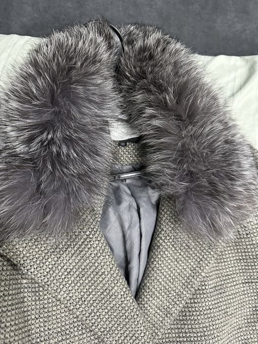 Продам пальто с поясом