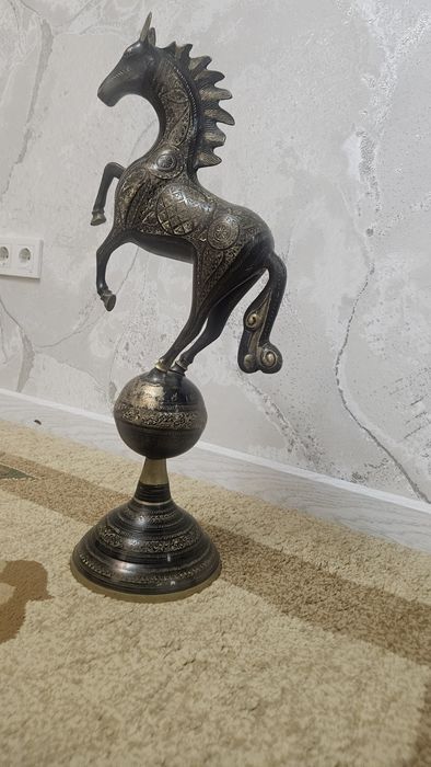 Сувенир статуэтка  Конь бронза