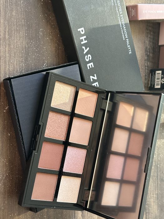 Гримове - палитри и други