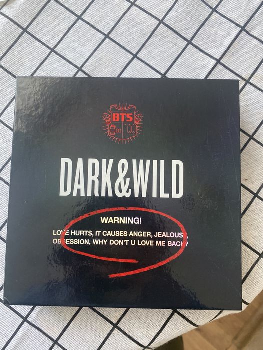 Албум на Bts - Dark & Wild