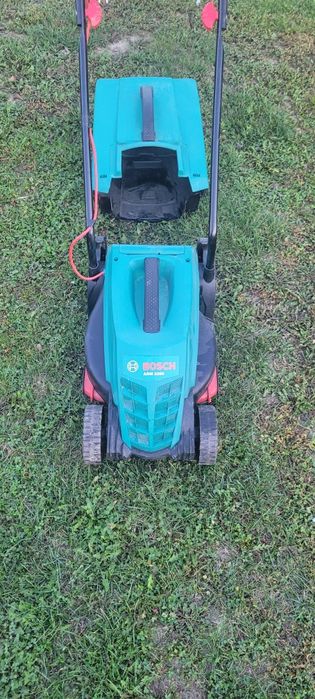 Mașină electrică gazon