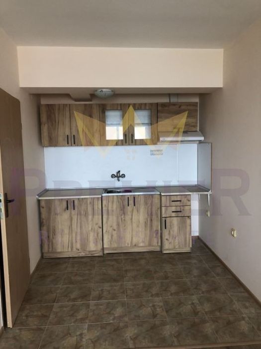 Продава се Двустаен апартамент в Варна, Бриз - 92 кв.м за 1946 €/кв.м - Снимка #3