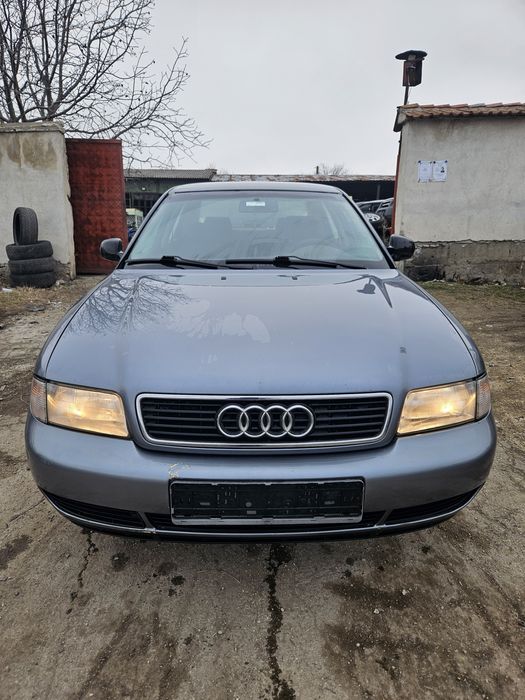 Ауди А4 Б5 1.8 125к.с на части Audi A4B5 1.8 125 na chasti