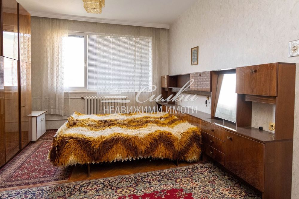 Продава се Многостаен апартамент в Шумен, Военно училище - 142 кв.м за 1257 €/кв.м - Снимка #6