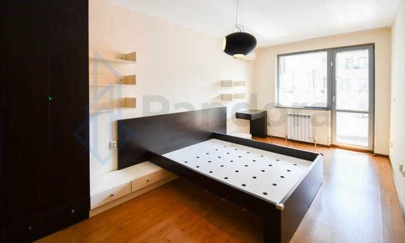 Дава се под наем Тристаен апартамент в София, Гоце Делчев - 140 кв.м за 750 € - Снимка #3