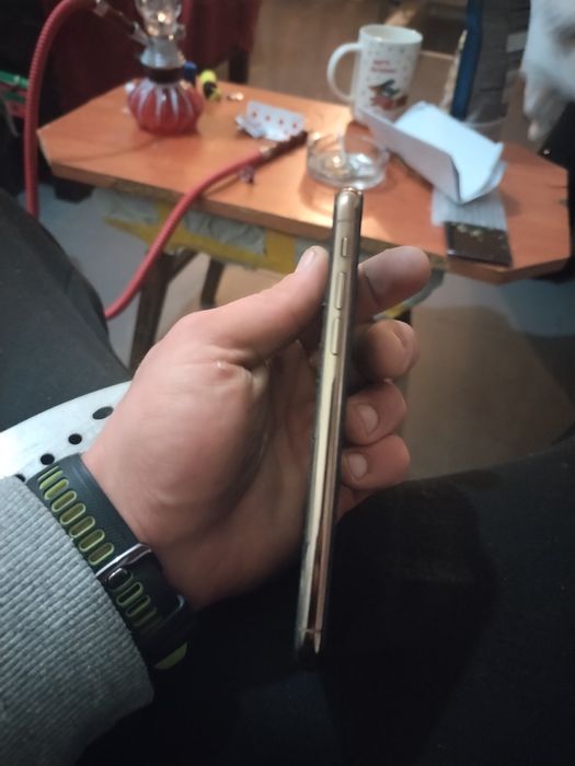 Iphone xs перфектен 256gb