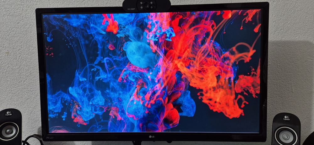 Monitor Full HD LG 27" la cutie