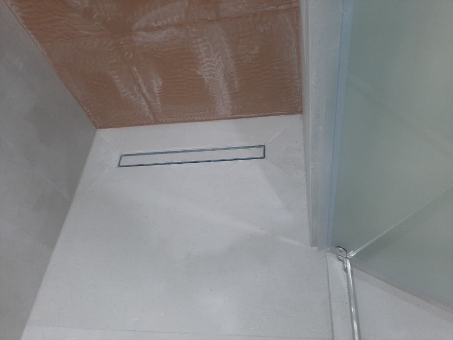 кафельщик керамогранита