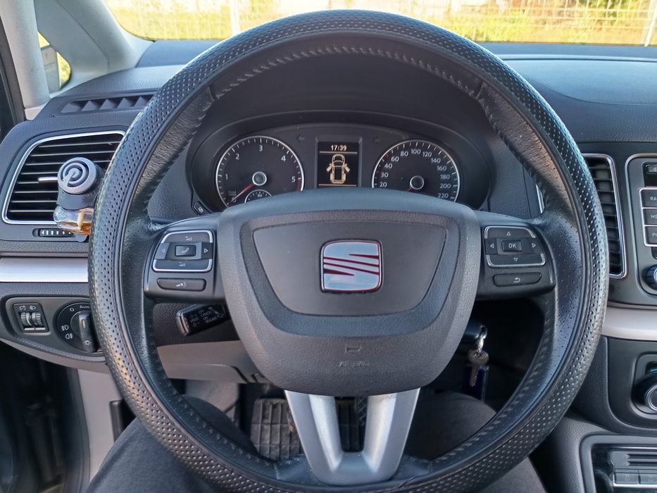 SEAT Alhambra 2011 — imagine 4