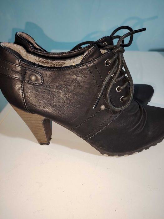 Дамски обувки на ток