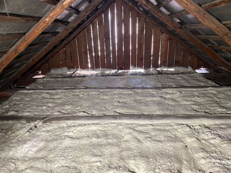 Izolatii spumă poliuretanică