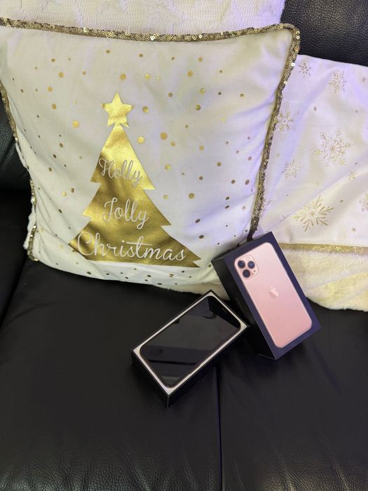 IPhone 11 Pro - чудесен подарък за Коледа