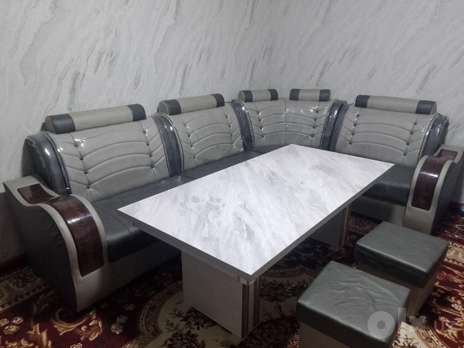 Уголок мебель сотилади