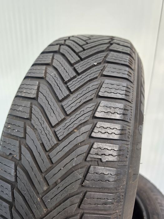4 бр зимни 195/60/16 Michelin
