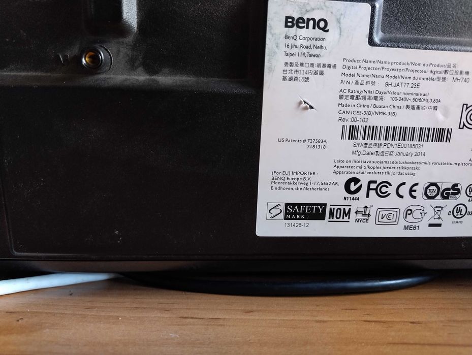 Проектор Full HD BenQ MH740 4000LM