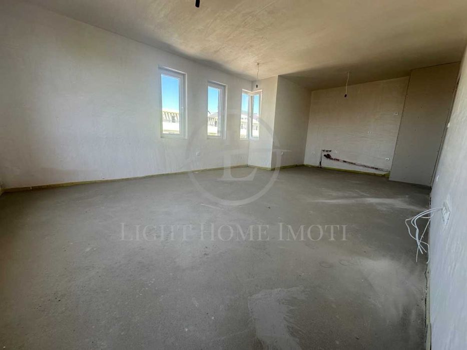 Продава се Тристаен апартамент в Пловдив, Христо Смирненски - 101 кв.м за 886 €/кв.м - Снимка #1