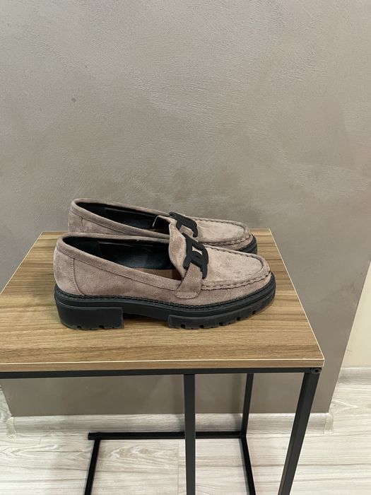 Дамски мокасини.