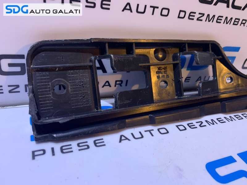 Suport Ghidaj Aripa Dreapta Spoiler Bara Fata VW Golf 5 Break Variant Combi 2004 - 2008 Cod 1K0867164