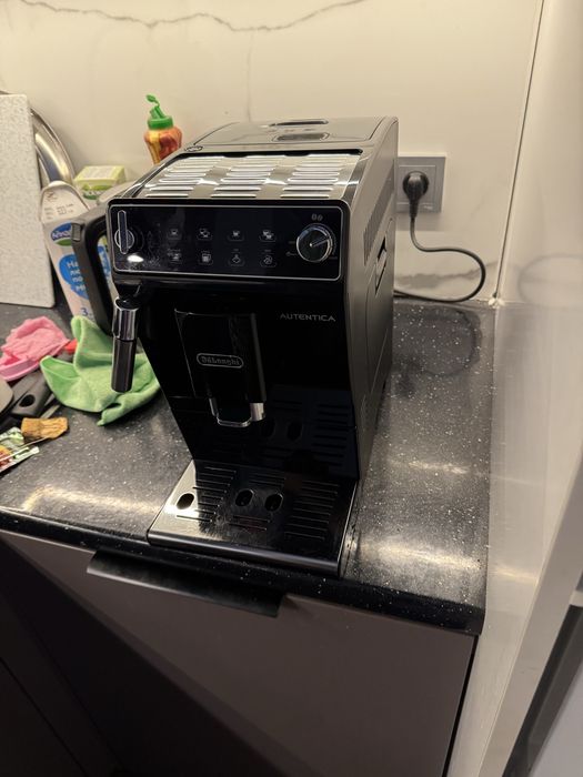 Кофемашина DeLonghi autentica
