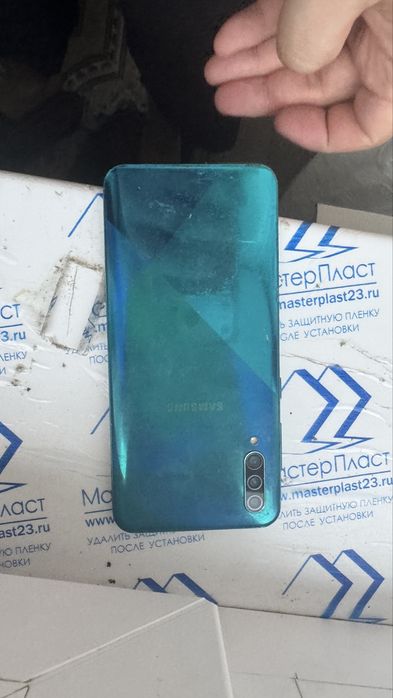 Продаю телефон samsung a30s
