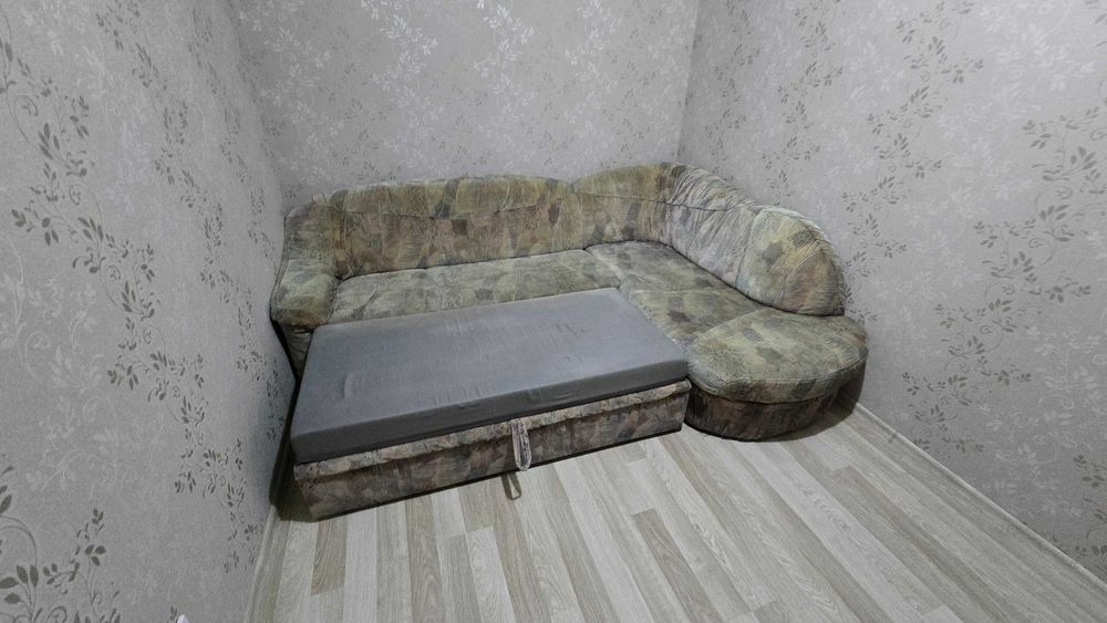 Canapea extensibila tip coltar