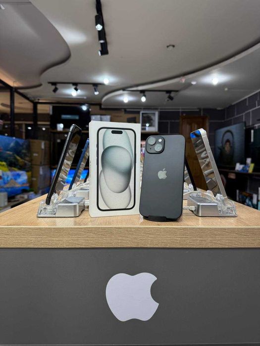 Телефон iPhone 15 256 ГБ/Айфон 15 256